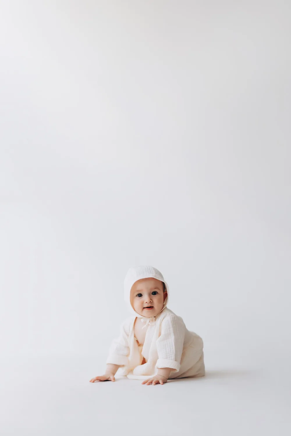 Photographe famille Seine-Saint-Denis - Regard d'amour et tendresse parentale